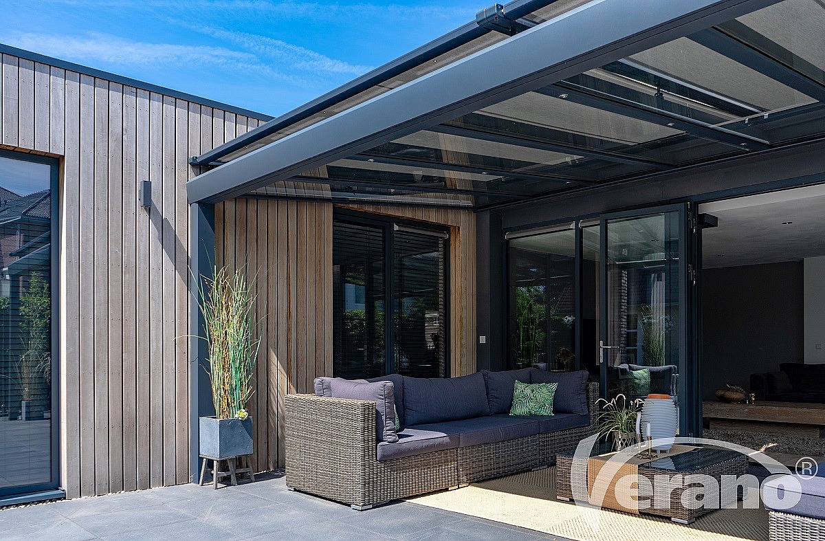 aluminium verandazonwering met spansysteem V920 Riva V610 Oslo VS716 - sterk doek - maatwerk - indrukwekkende sterkte-resize