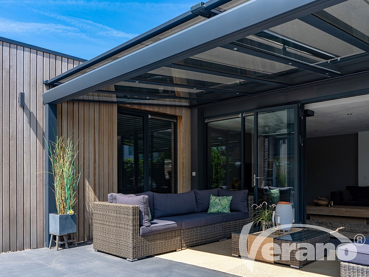 aluminium verandazonwering met spansysteem V920 Riva V610 Oslo VS716 - sterk doek - maatwerk - indrukwekkende sterkte-resize