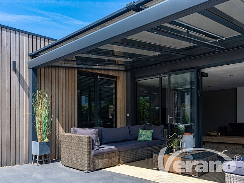 aluminium verandazonwering met spansysteem V920 Riva V610 Oslo VS716 - sterk doek - maatwerk - indrukwekkende sterkte-resize