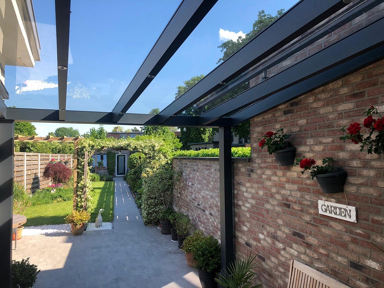 Overkapping met glas