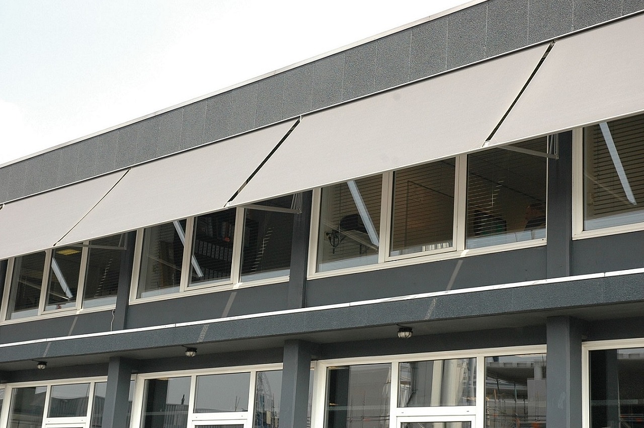 Sfeerbeeld uitvalscherm zonwering resize