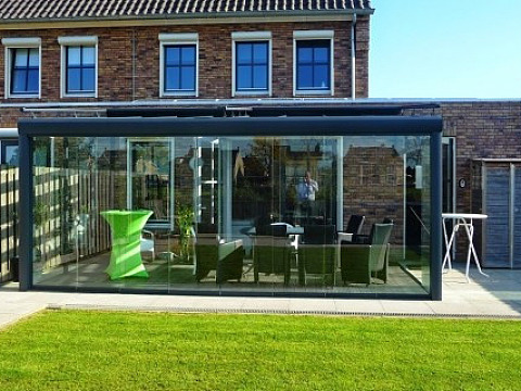 Overkapping glas - stevige constructie - glazen schuifdeuren