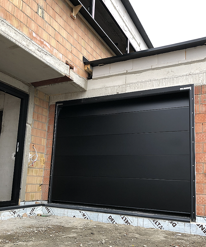 Sectionaalpoort zwart black oak