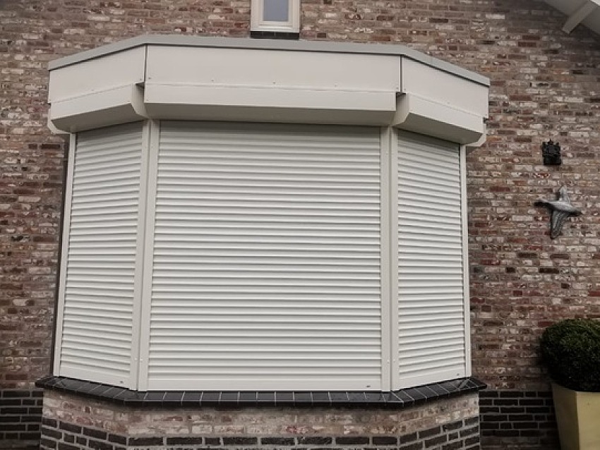 elektrische rolluiken raam erker Verano producten met somfy motor