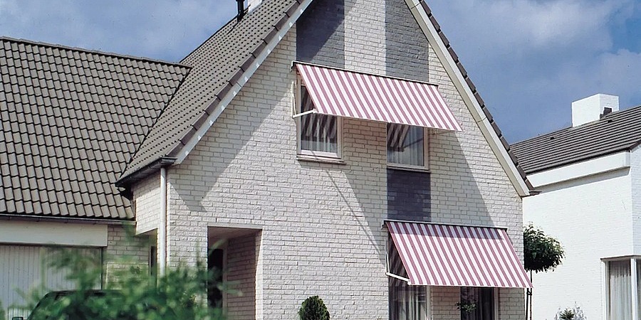 Uitvalschermen uitvalscherm doek zonwering uitval scherm - aan muur bevestigd - type zonnescherm - vaste arm - Verano product - maatwerk